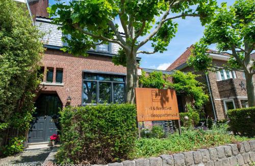 Municipality of Gulpen-Wittem Bed & Breakfast | De Auw Sjoekelaatfabriek