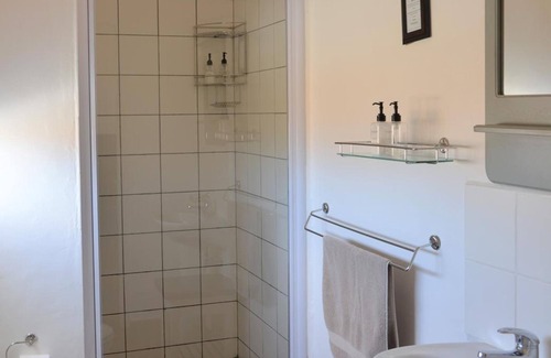 Overberg House | De Hoop Vlei Cottages