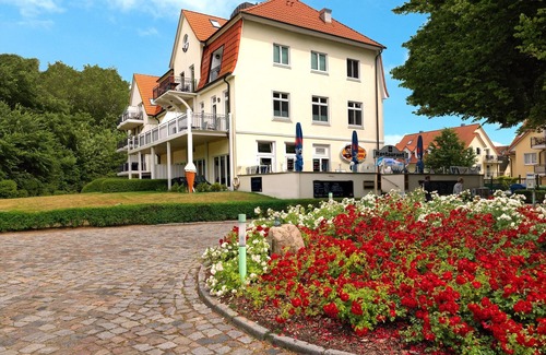 Am Schwarzen Busch Apartment | App. Albatros - sea view! Here you can see, hear and smell the sea.