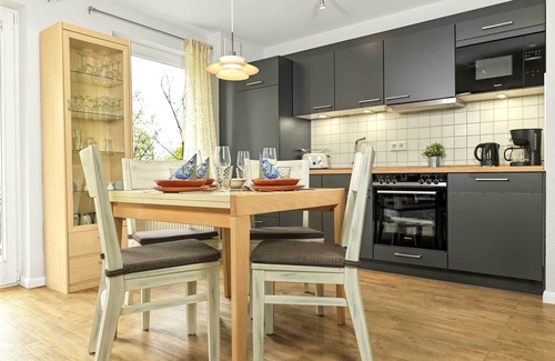Am Schwarzen Busch Apartment | App. Concha - Artist apartment with sea view!