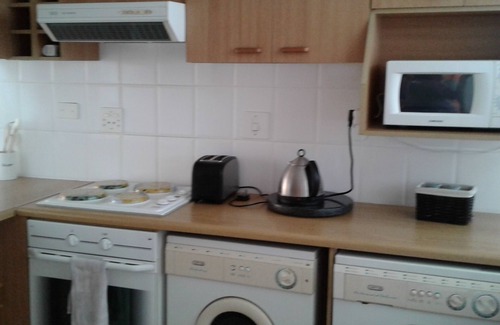 Doonside Apartment | De Lange Self-Catering Holiday Apartment ~ Sleeps 6
