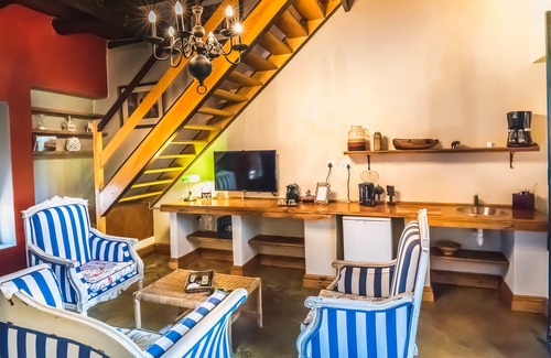 Paarl Bed & Breakfast | De Leeuwenhof Estate