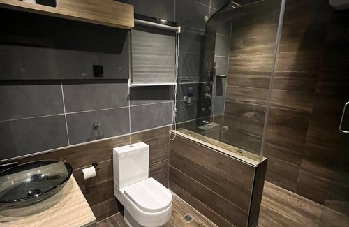Port Harcourt Hotel | De Loccville Place