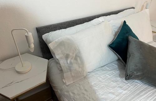 Thorpe Satchville Apartment | De Luxe Apartment