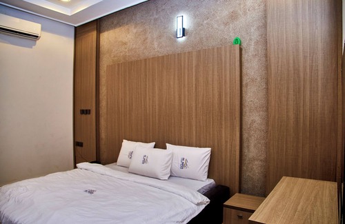 Abuja Hotel | De Mipos Luxury Suites