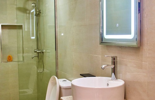Abuja Hotel | De Mipos Luxury Suites
