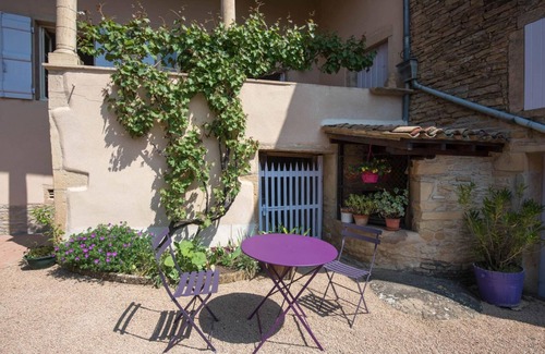 Chaintre House | De Pierre et de Vigne