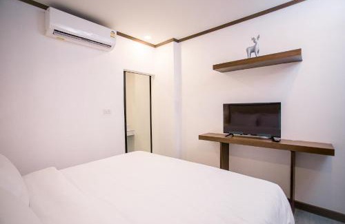 Chang Khlan Hotel | De Thaphae Chiangmai