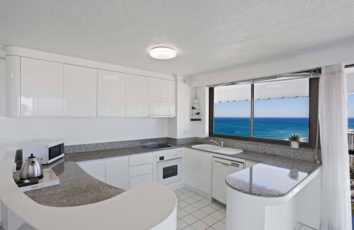Main Beach Apartment | De Ville Apartments