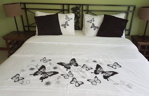 Paarl Bed & Breakfast | De Wingerd Wijnland Lodge