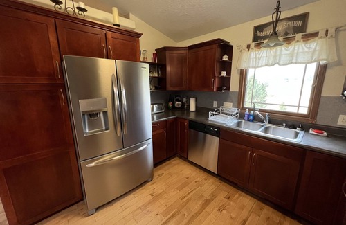 Sturgis House | Deadwood & Sturgis 5 bedroom next to golf course