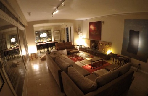 Martinez House | Deaf Twins Bed and Breakfast