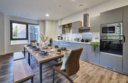 Nottingham Apartment | Deakins Place in Nottingham