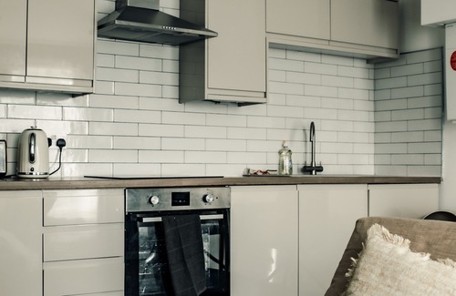 Kirkheaton Apartment | Dealhouse Apartments 10