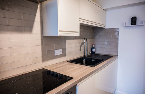 Kirkheaton Apartment | Dealhouse Apartments 11