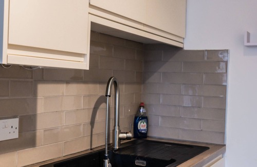 Kirkheaton Apartment | Dealhouse Apartments 11
