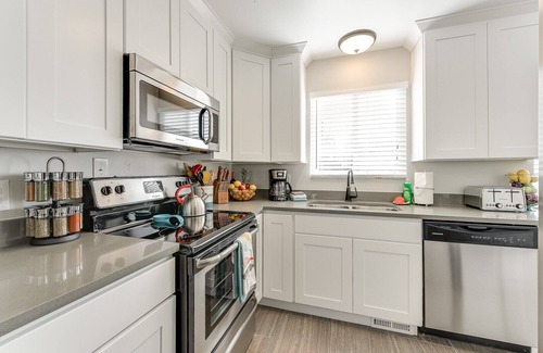 Millcreek House | Deals! - Hot Tub - Close to SKI Resorts, Foosball, BBQ, Discount Ski Rentals!
