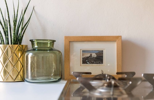 Stockbridge Apartment | Dean Terrace Apartment - Comfortable Edinburgh Apartment Sleeps 5Guests in 3 Bedrooms