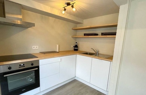 Witte Burg Apartment | Debaeken 3 - studio with terrace in Oostduinkerke