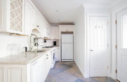 Licking Riverside Apartment | Decadent Luxury - Covington Condo