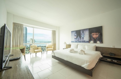 Punta Paitilla Hotel | Decapolis Hotel Panama City