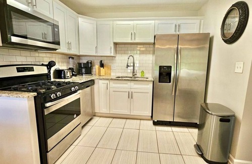 Candler-McAfee House | Decatur Home Minutes to ATL | Sleeps 10