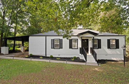Belvedere Park House | Decatur's Gem: Bungalow, Pet-Friendly