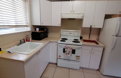 Fleetwood House | Decent Two Bedroom Suite