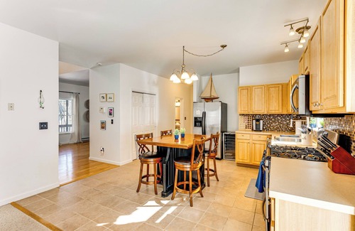 Pocono Lake Cottage | Deck, Fire Pit & Grill: Spacious Pocono Lake Gem