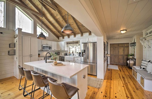 Lake Toxaway House | Deck + Fire Pits: Lake Toxaway Getaway!