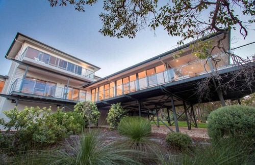 Eagle Bay House | Deck House I Private Properties