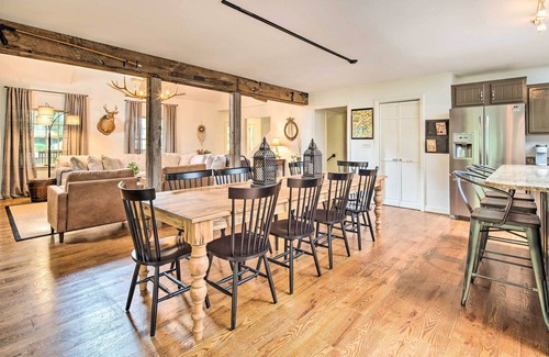 Chimney Rock Cottage | Deck w/Fireplace: Pet-friendly Lake Lure Retreat
