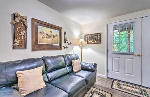 Hot Springs Village Apartment | Deck with BBQ Hot Springs Village Apt!