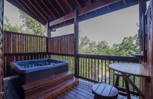 Sevierville Cabin | Declan's View - Cozy 1 bedroom with Game room and Great Mountain Views! 1 Cabin by RedAwning