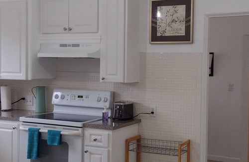 Sebring House | Deco style spacious remodeled house in the heart of Sebring close to everything.