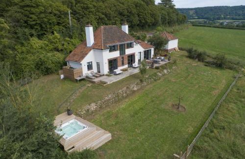 Dundon House | Decoy Farm House