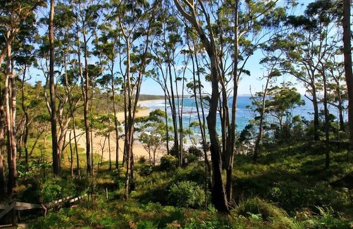 Bendalong House | Dee Beach House located in North Bendalong