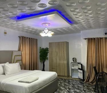 Ibadan Hotel | Dee Rocket Hotel & Lounge