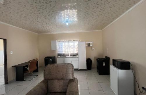 Mahikeng Apartment | Dee village