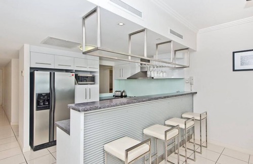 Brisbane House | Deep Blue Apartment 20 Tangalooma