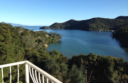 Whangaparapara Harbour House | Deep Blue Haven - Natures idyllic and peaceful summertime paradise