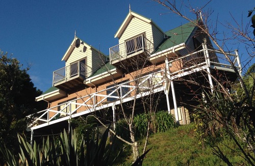 Whangaparapara Harbour House | Deep Blue Haven - Natures idyllic and peaceful summertime paradise