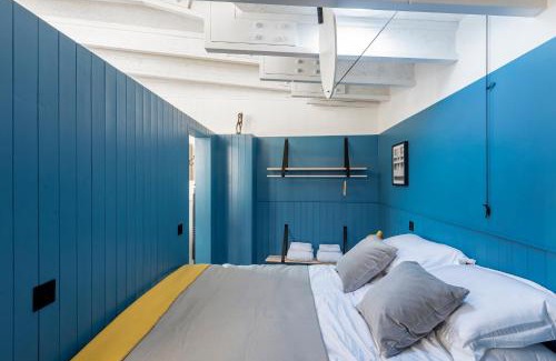 Bath Apartment | Deep Lock Studio