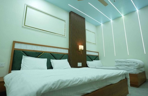Mathura Hotel | Deep Palace Inn
