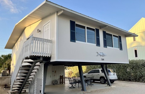 Lower Matecumbe Beach House | Deep Water Canalfront Home W/Boat Ramp