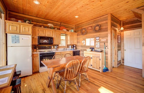 Helen Cabin | Deer Creek at Sunset Peak - 3rd Night Free! See Details Below.