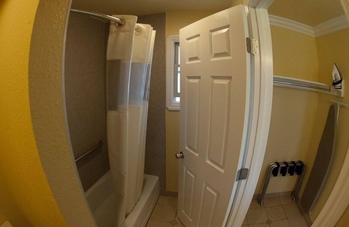 Pacific Grove Hotel | Deer Haven Inn