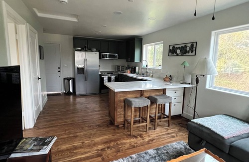 Atascadero Apartment | Deer Lane Country Cottage 1-bdrm apartment with WiFi, AC in tranquil Atascadero
