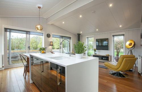 Cheddar House | Deer Leap, Strawberryfield Park