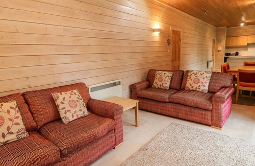 Bideford Cabin | DEER LODGE, family friendly, country holiday cottage in Woolsery